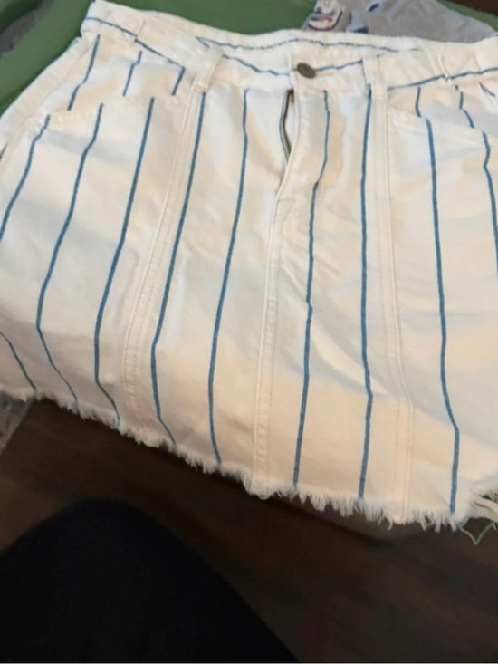 American Eagle Outfitters Dresses & Skirts - American Eagle Outfitters White Skirt with Blue Stripes